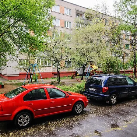 Tvoy Ostrov On Tsnyanskaya Street *